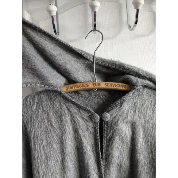 Alpaca Winter Poncho - Picture 4 of 9